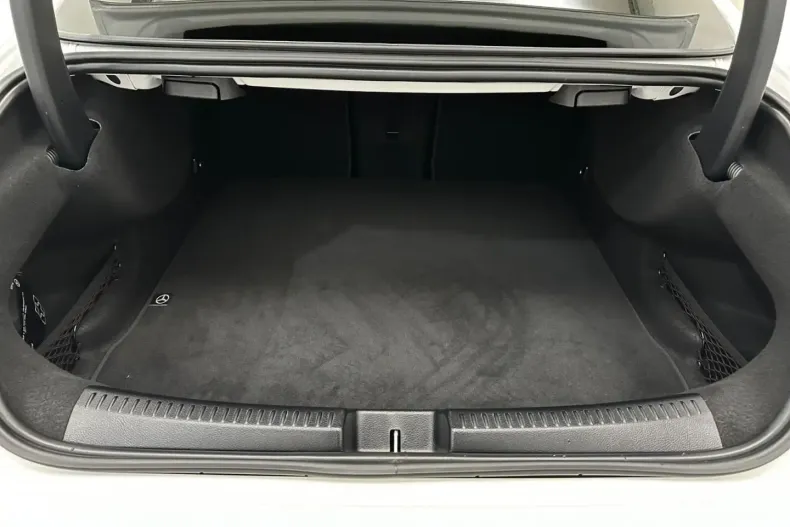 Mercedes-Benz CLA 200 din 2024 cu 27.297 km - oferta MER171160 - foto 6