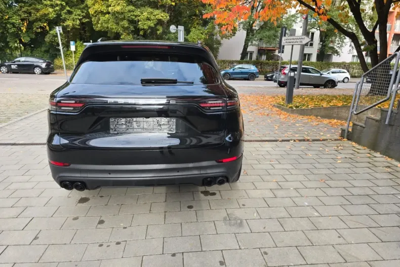 Porsche Cayenne din 2022 cu 42.200 km - oferta POR171162 - foto 7