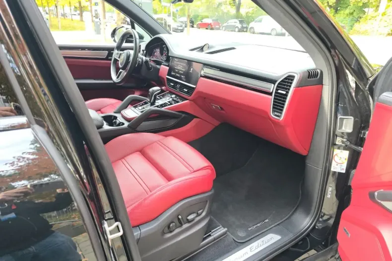 Porsche Cayenne din 2022 cu 42.200 km - oferta POR171162 - foto 9