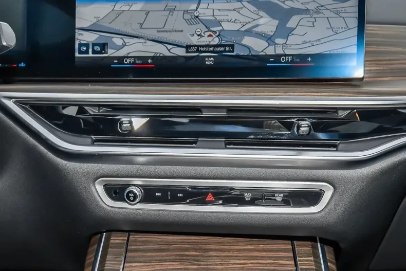 BMW X7 M60 din 2022 cu 24.076 km - oferta BMW171173 - foto 15