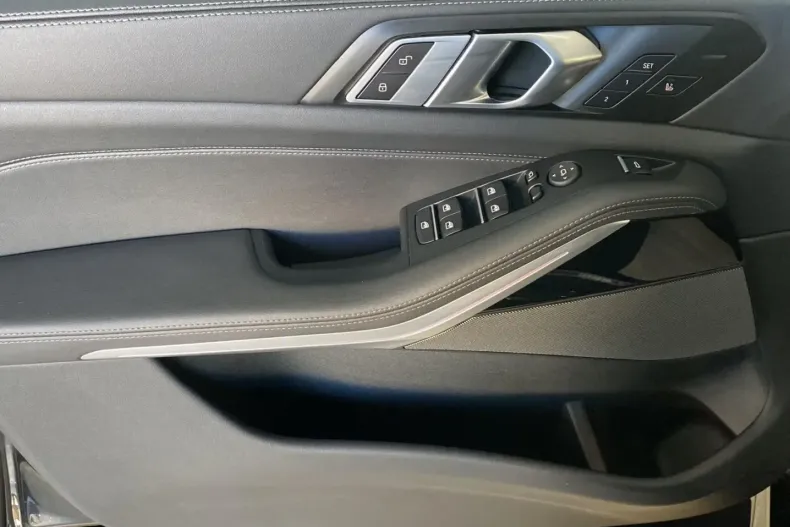 BMW X5 M60 din 2025 cu 27.200 km - oferta BMW171176 - foto 6