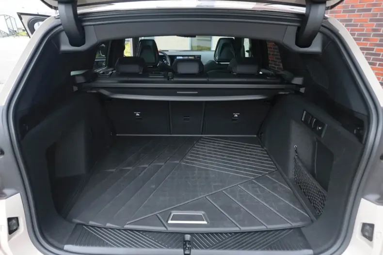 BMW X3 M50 din 2024 cu 8.818 km - oferta BMW171181 - foto 32