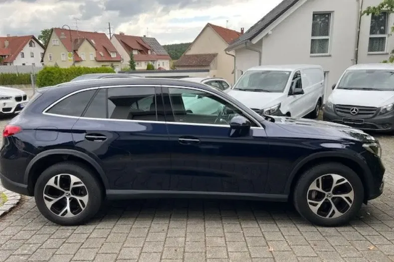 Mercedes-Benz GLC 300 din 2023 cu 47.750 km - oferta MER171213 - foto 6