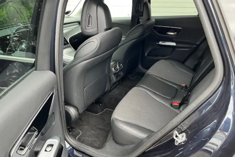 Mercedes-Benz GLC 300 din 2023 cu 47.750 km - oferta MER171213 - foto 12