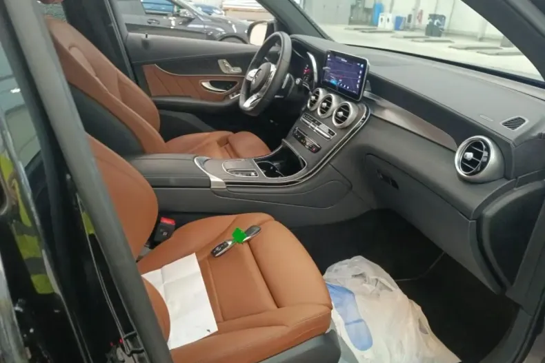 Mercedes-Benz GLC 300 din 2023 cu 22.061 km - oferta MER171214 - foto 7