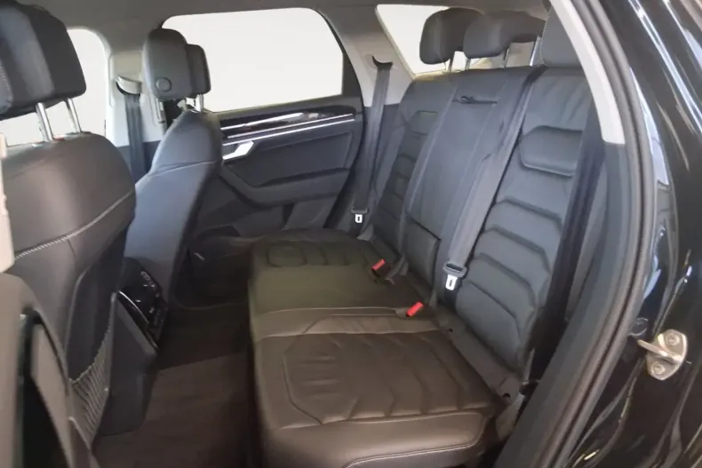 Volkswagen Touareg din 2025 cu 27.261 km - oferta VOL171220 - foto 11