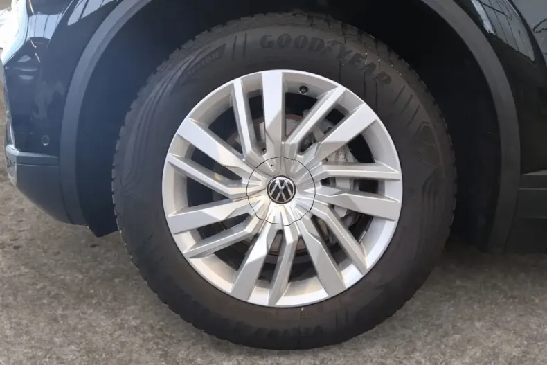 Volkswagen Touareg din 2025 cu 27.261 km - oferta VOL171220 - foto 12