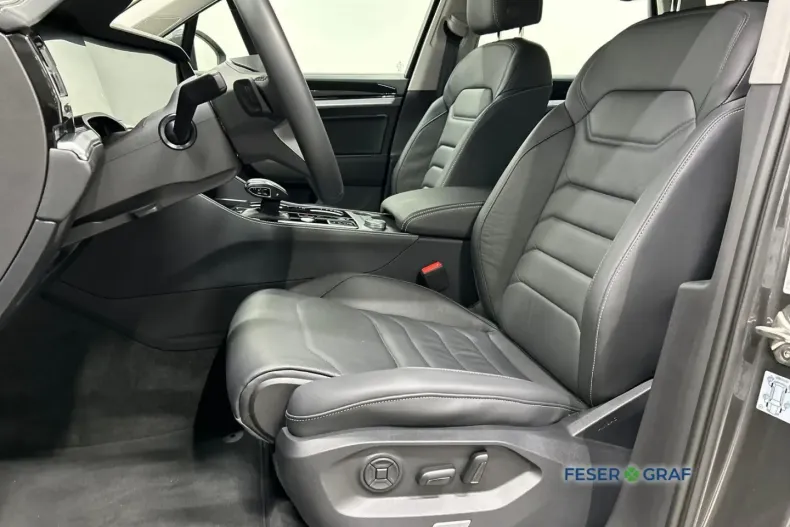 Volkswagen Touareg din 2025 cu 19.018 km - oferta VOL171221 - foto 4