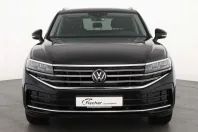 Volkswagen Touareg din 2024 cu 22.602 km - oferta VOL171222 - foto 2