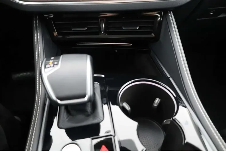 Volkswagen Touareg din 2024 cu 22.602 km - oferta VOL171222 - foto 20