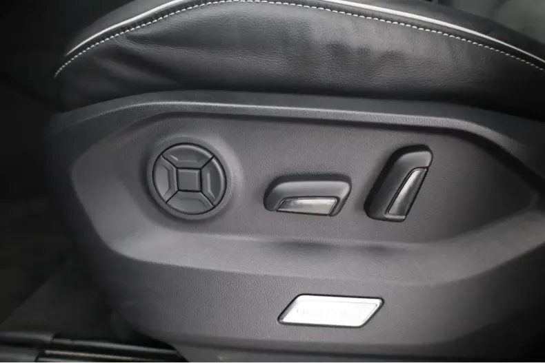 Volkswagen Touareg din 2024 cu 22.602 km - oferta VOL171222 - foto 24