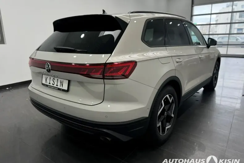 Volkswagen Touareg din 2024 cu 23.168 km - oferta VOL171223 - foto 2