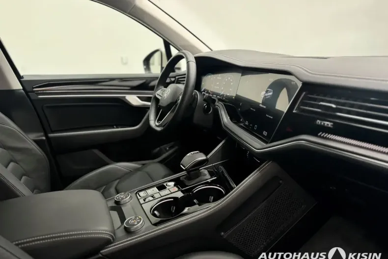 Volkswagen Touareg din 2024 cu 23.168 km - oferta VOL171223 - foto 8