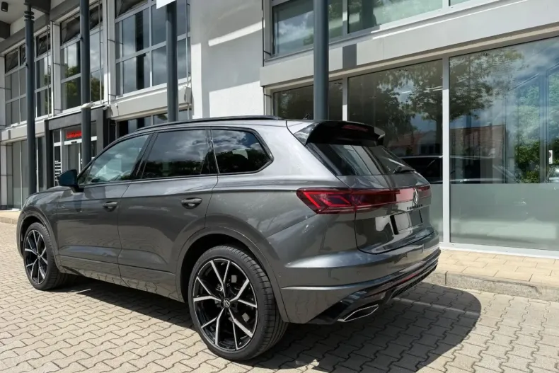 Volkswagen Touareg din 2024 cu 16.850 km - oferta VOL171225 - foto 7