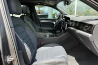 Volkswagen Touareg din 2024 cu 16.850 km - oferta VOL171225 - foto 14