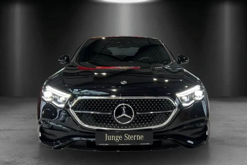 Mercedes-Benz E 400 din 2023 cu 23.589 km - oferta MER171251 - foto 1