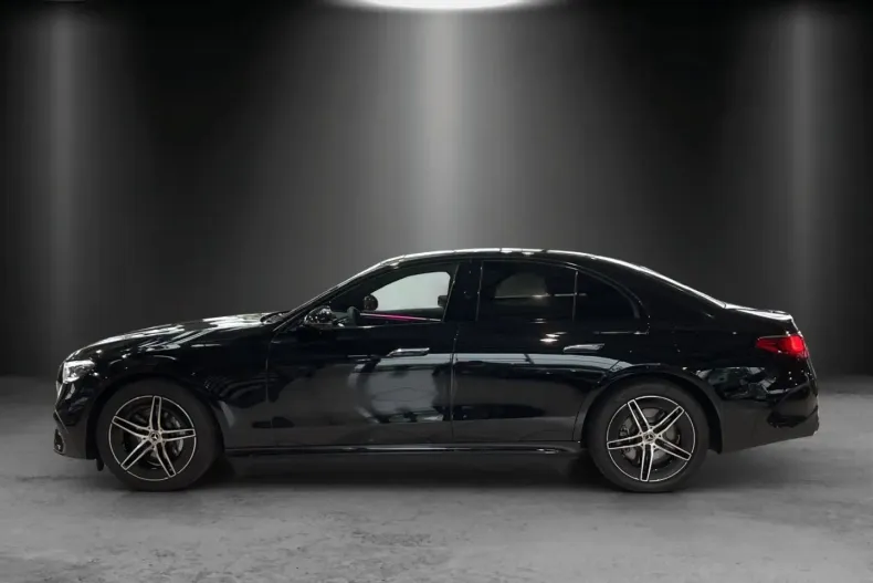 Mercedes-Benz E 400 din 2023 cu 23.589 km - oferta MER171251 - foto 2