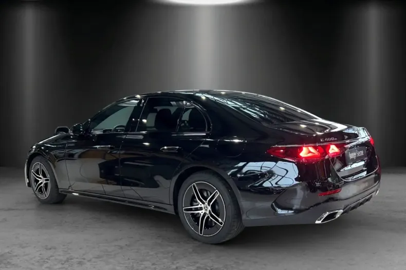 Mercedes-Benz E 400 din 2023 cu 23.589 km - oferta MER171251 - foto 3