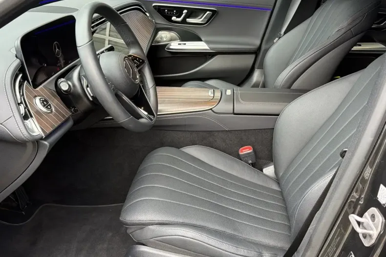 Mercedes-Benz E 400 din 2025 cu 8.100 km - oferta MER171255 - foto 8