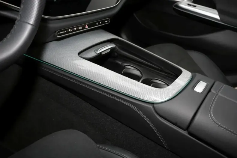 Mercedes-Benz E 400 din 2024 cu 6.400 km - oferta MER171256 - foto 22