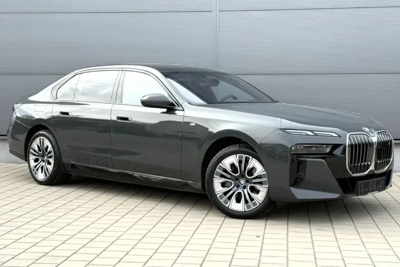 BMW i7 din 2023 cu 9.713 km - oferta BMW171280 - foto 3