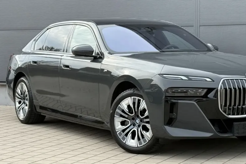 BMW i7 din 2023 cu 9.713 km - oferta BMW171280 - foto 4