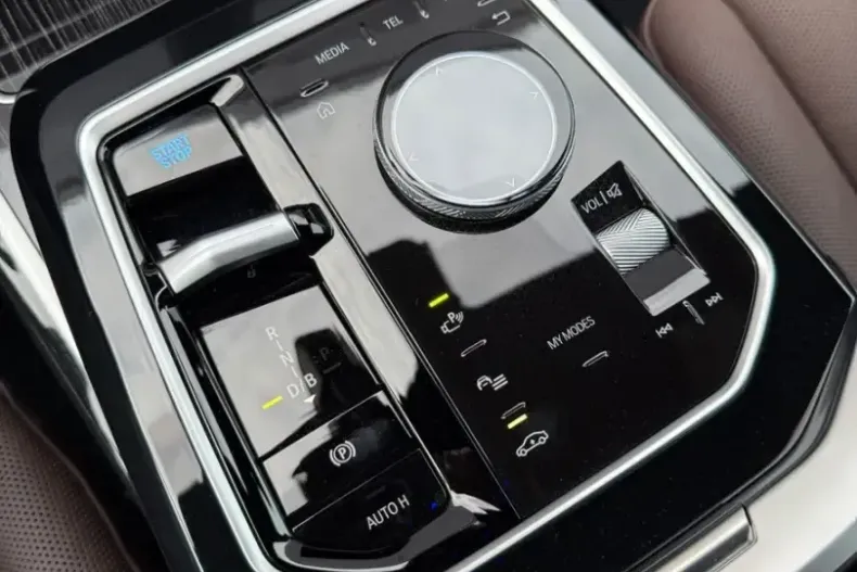 BMW i7 din 2023 cu 9.713 km - oferta BMW171280 - foto 19