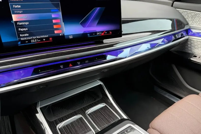 BMW i7 din 2023 cu 9.713 km - oferta BMW171280 - foto 20