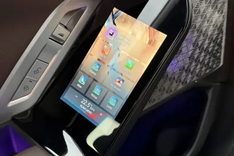 BMW i7 din 2023 cu 9.713 km - oferta BMW171280 - foto 28