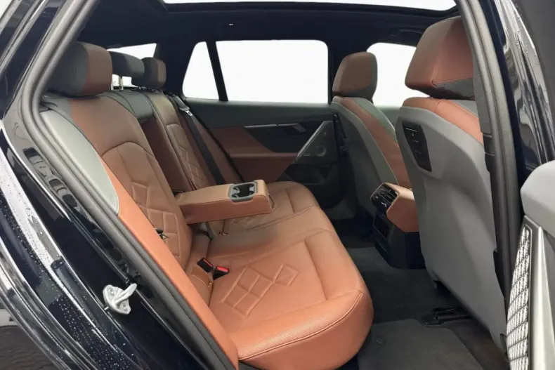 BMW 540 din 2024 cu 17.828 km - oferta BMW171284 - foto 13