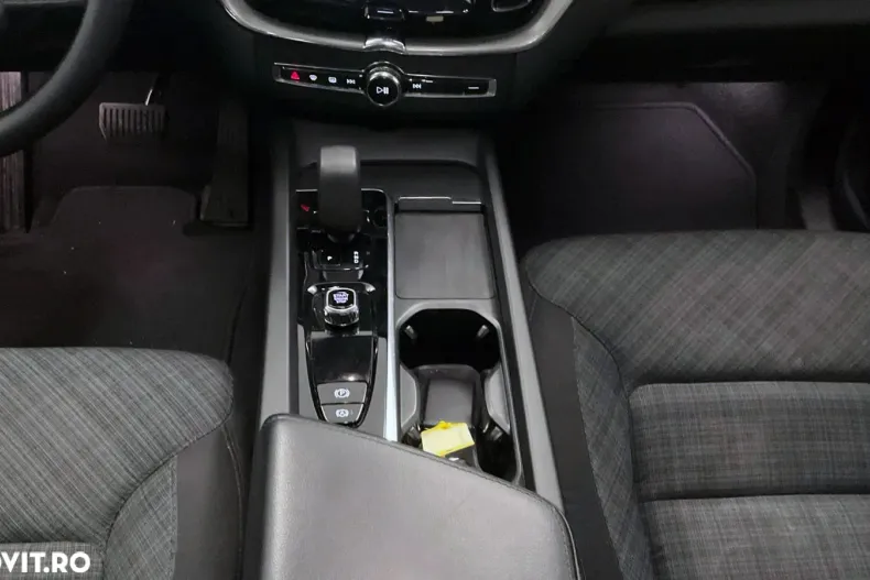 Volvo XC60 din 2022 cu 109.000 km - oferta VOL171298 - foto 9