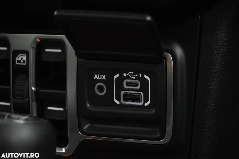 Jeep Wrangler din 2024 cu 15.326 km - oferta JEE171302 - foto 16