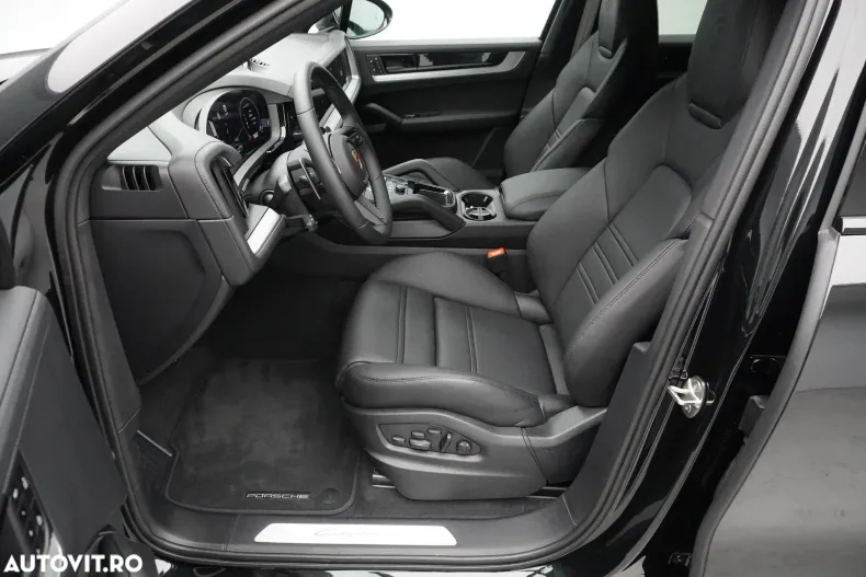 Porsche Cayenne Coupe din 2025 cu 4.033 km - oferta POR171303 - foto 10
