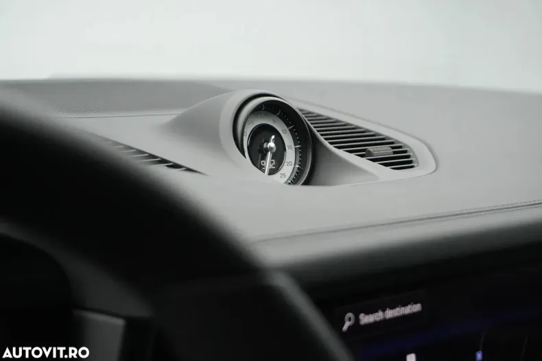 Porsche Cayenne Coupe din 2025 cu 4.033 km - oferta POR171303 - foto 19