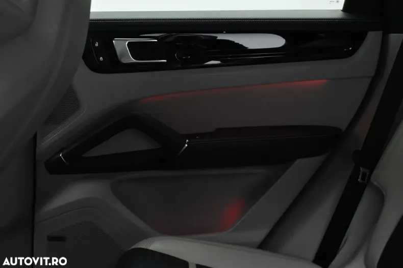 Porsche Cayenne Coupe din 2021 cu 55.561 km - oferta POR171307 - foto 11