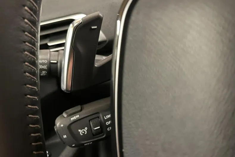 Peugeot 3008 din 2022 cu 123.902 km - oferta PEU171318 - foto 22