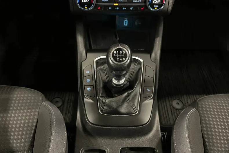 Ford Focus din 2020 cu 37.514 km - oferta FOR171320 - foto 25