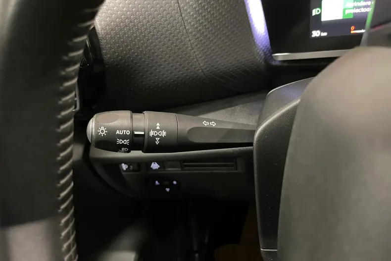 Citroën C4 din 2022 cu 111.284 km - oferta CIT171322 - foto 28