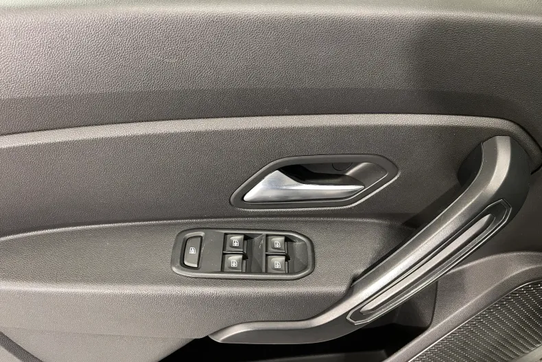 Dacia Duster din 2020 cu 90.449 km - oferta DAC171323 - foto 18