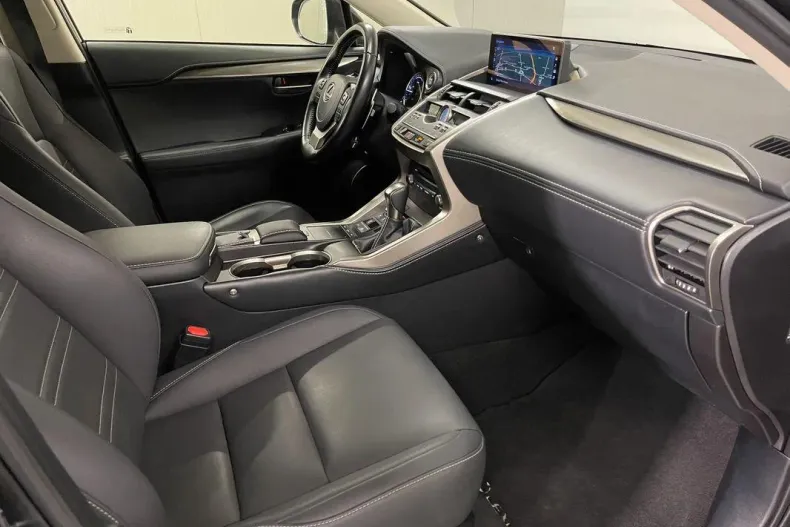 Lexus Seria NX din 2021 cu 130.365 km - oferta LEX171324 - foto 10