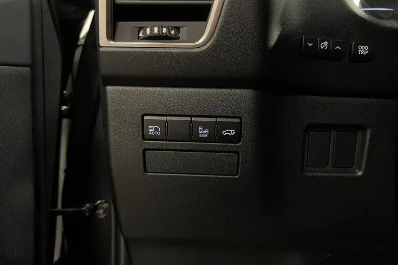 Lexus Seria NX din 2021 cu 130.365 km - oferta LEX171324 - foto 26