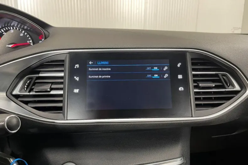 Peugeot 308 din 2020 cu 136.772 km - oferta PEU171325 - foto 20