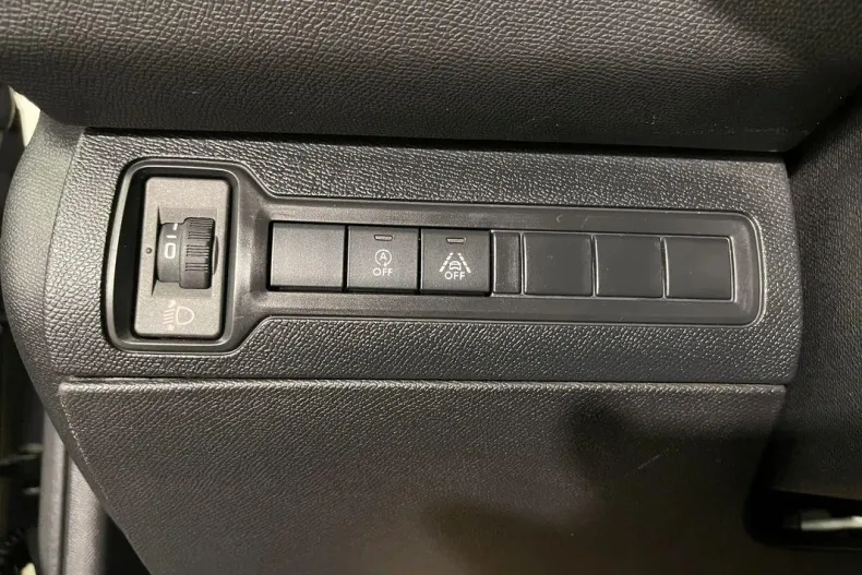 Peugeot 308 din 2020 cu 136.772 km - oferta PEU171325 - foto 24