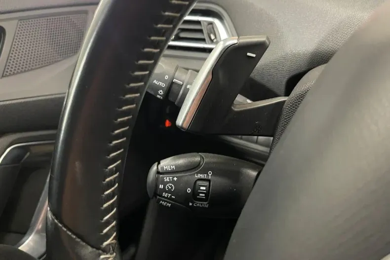 Peugeot 308 din 2020 cu 136.772 km - oferta PEU171325 - foto 25