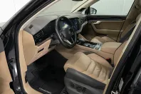 Volkswagen Touareg din 2021 cu 95.507 km - oferta VOL171328 - foto 5