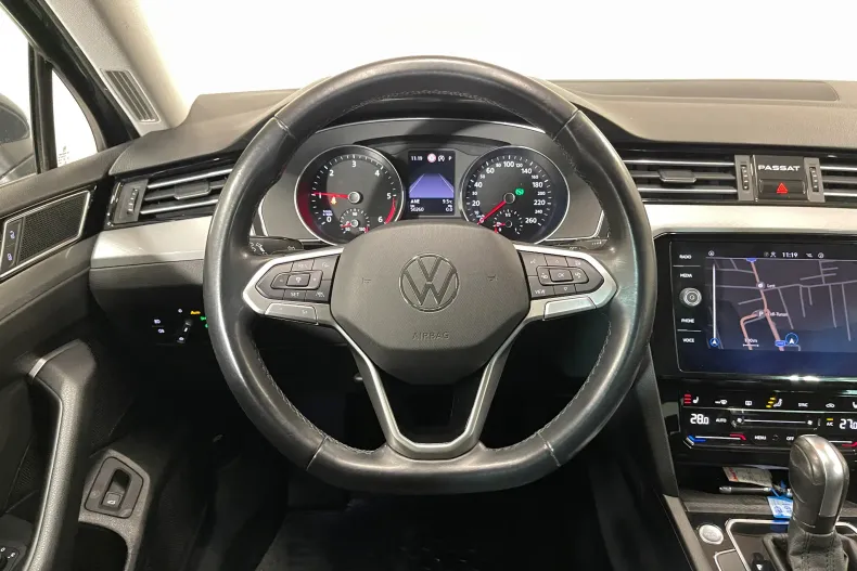 Volkswagen Passat din 2021 cu 50.260 km - oferta VOL171329 - foto 6