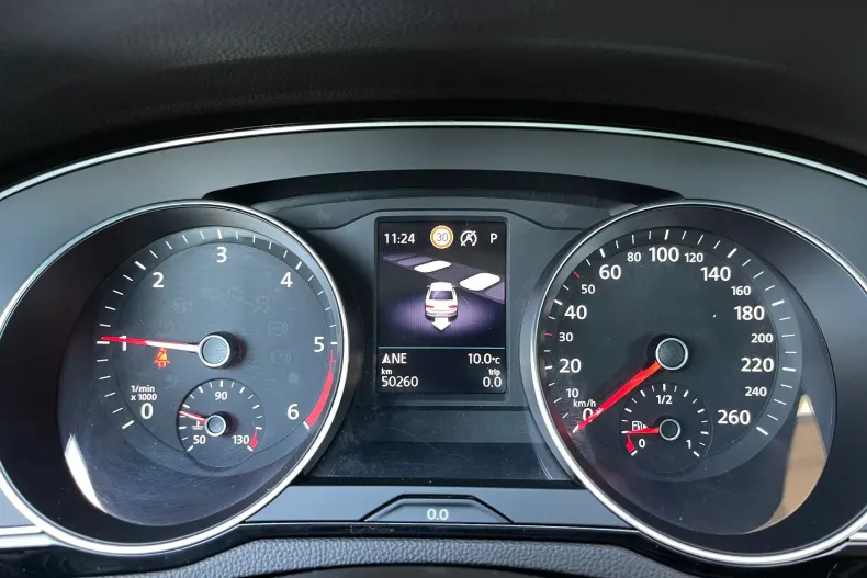 Volkswagen Passat din 2021 cu 50.260 km - oferta VOL171329 - foto 26