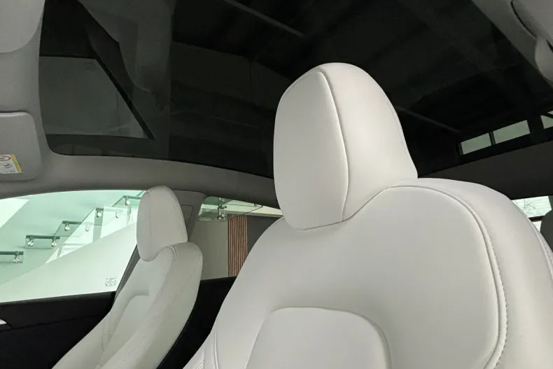 Tesla Model Y din 2024 cu 37.000 km - oferta TES171336 - foto 22