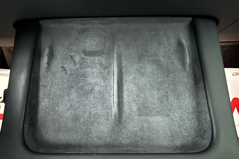 Tesla Model Y din 2024 cu 37.000 km - oferta TES171336 - foto 24