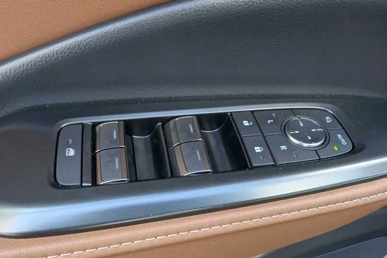 Lexus LBX din 2024 cu 850 km - oferta LEX171339 - foto 17